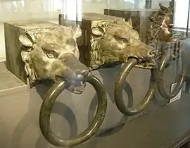 Têtes d'animaux