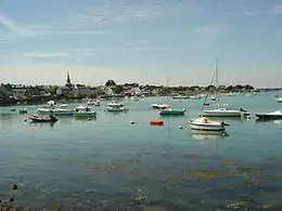 Vue générale du port.